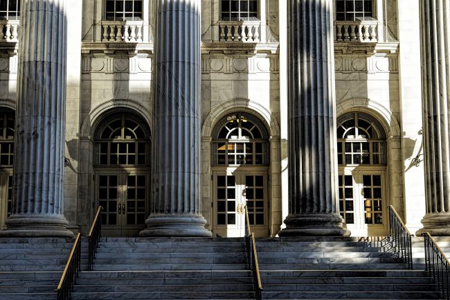 lawyers-litigation-business-law lawyers-litigation-business-law